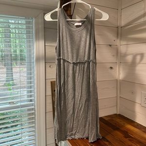 Gray sleeveless dress